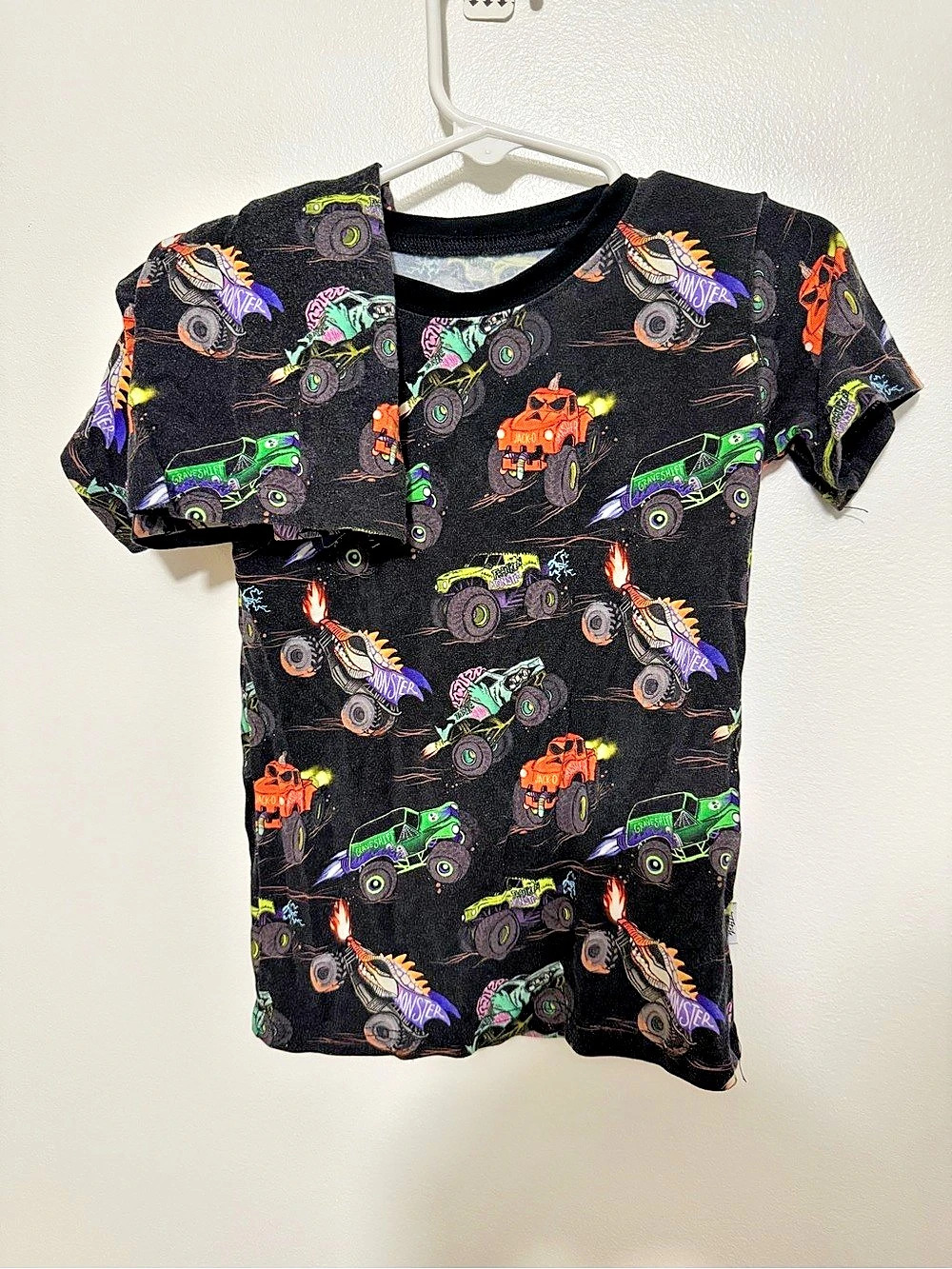 FLETCH Boys Size 2T Monster Truck Pajama Set